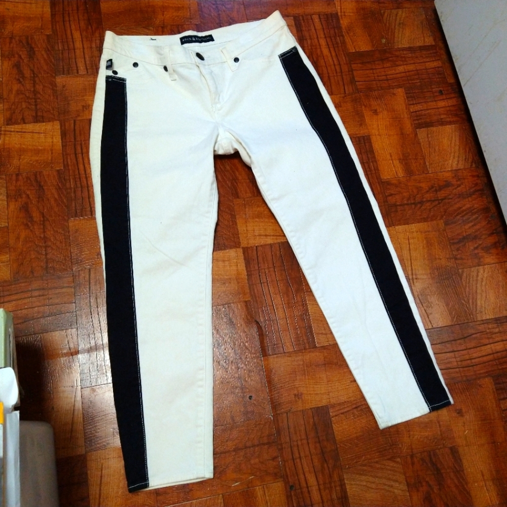 Rock & Republic White Denim Jeans Carnivale Black Side Stripe Women's 8